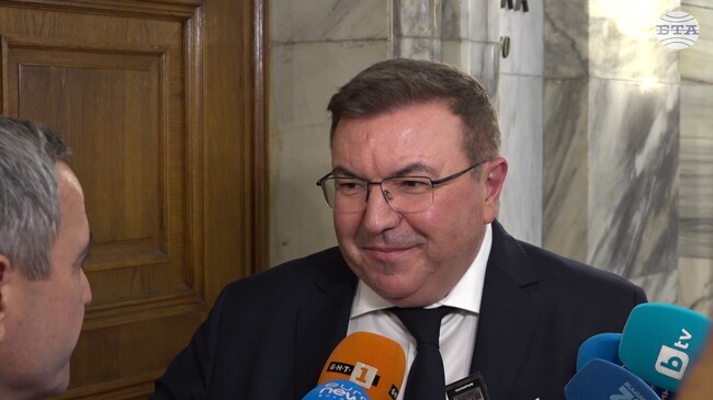 Правителството ще оцелее при вота на недоверие, смятат от ГЕРБ-СДС, "Величие" очакват вотът да мине