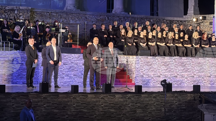 President Radev Awards Stara Zagora State Opera with Presidential Honour for its 100th Anniversary