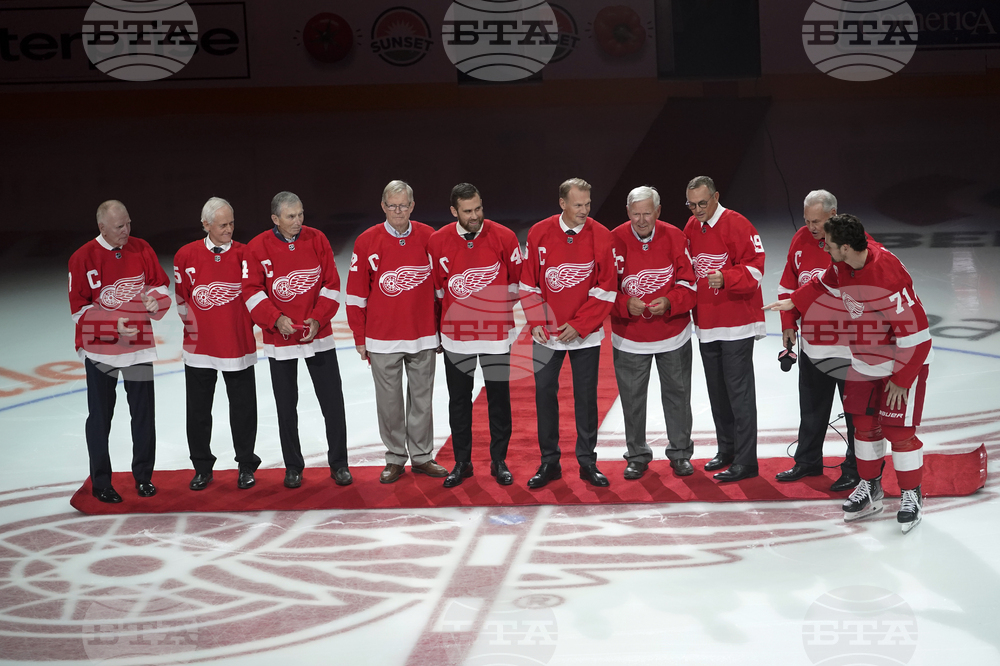 Red Wings Delvecchio Hockey Obit