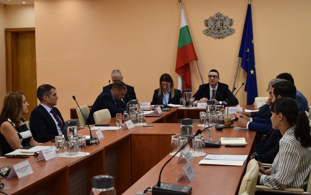 Подготовката за нов модел на изчисляване на таксата за битови отпадъци бе сред темите, обсъдени от членовете на Националния икономически съвет