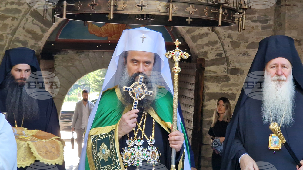 Бачковски манастир - патриарх Даниил - литургия