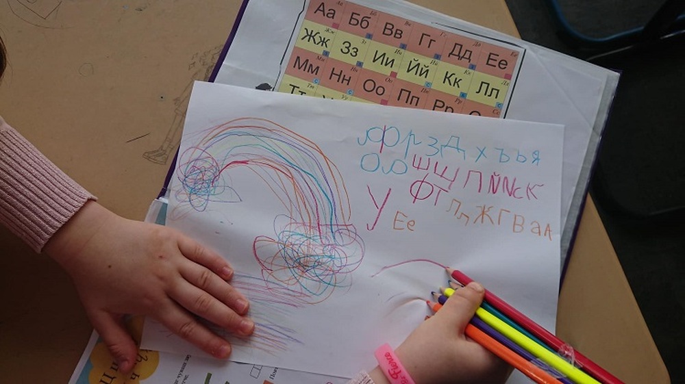 Шестокласничка от Българско училище „Паисий Хилендарски“ в Париж е отличена в Детско-юношеския литературен конкурс „Стефан Гечев“