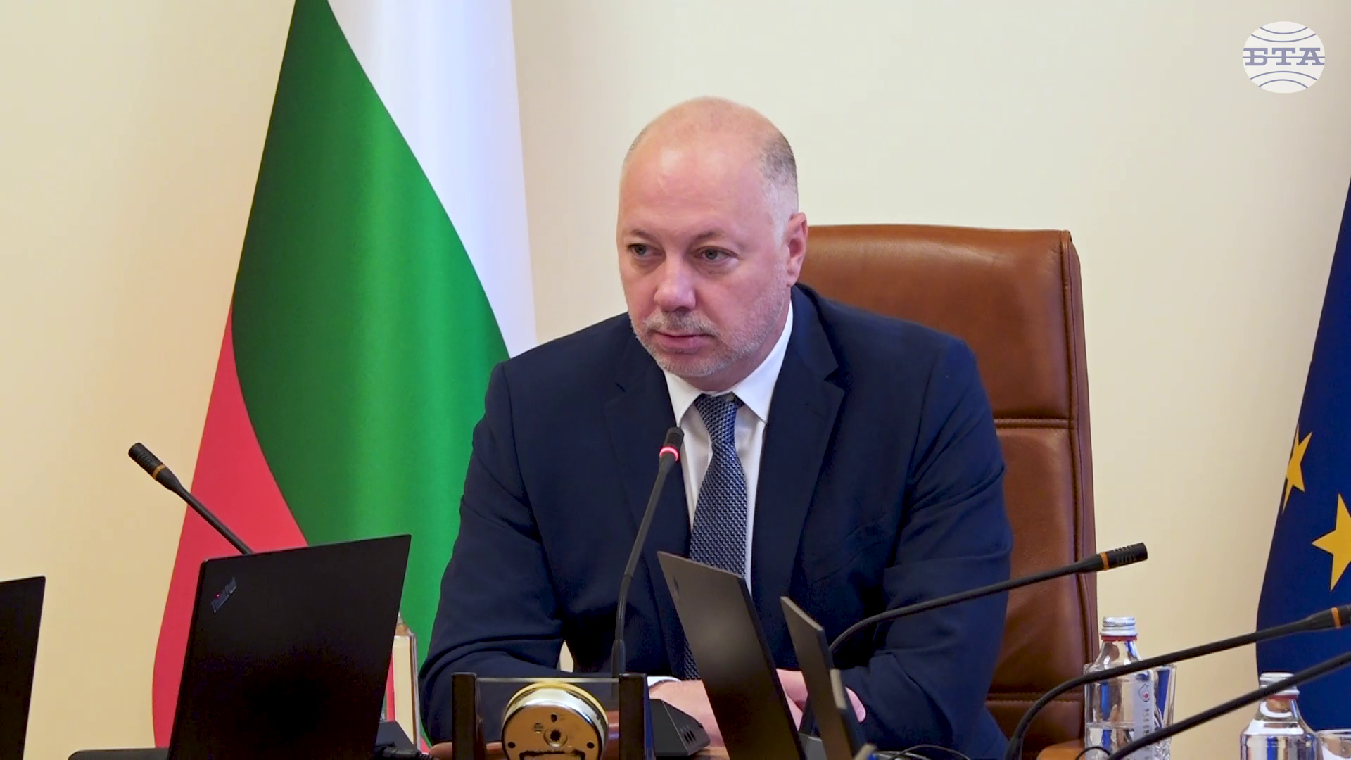 В момента е важно да обезпечим свободата и спокойствието на пътуващите по време на отпуските, каза премиерът Росен Желязков