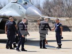 Авиобаза Граф Игнатиево - Румен Радев - посещение