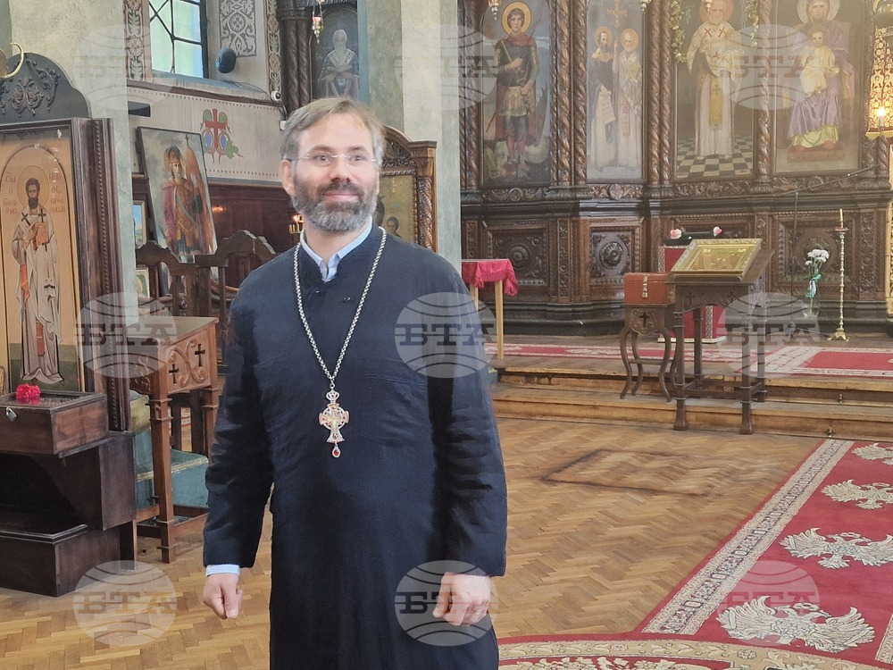 Църквата има основополагаща роля в изграждането на личността и насочване към добродетелите, каза старозагорският отец Живко Желев