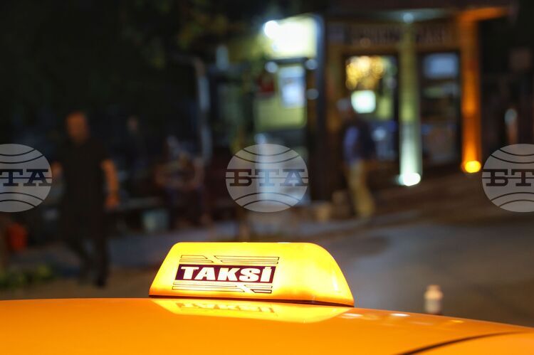 Турция обнародва в Държавния си вестник закон с който таксиметровите