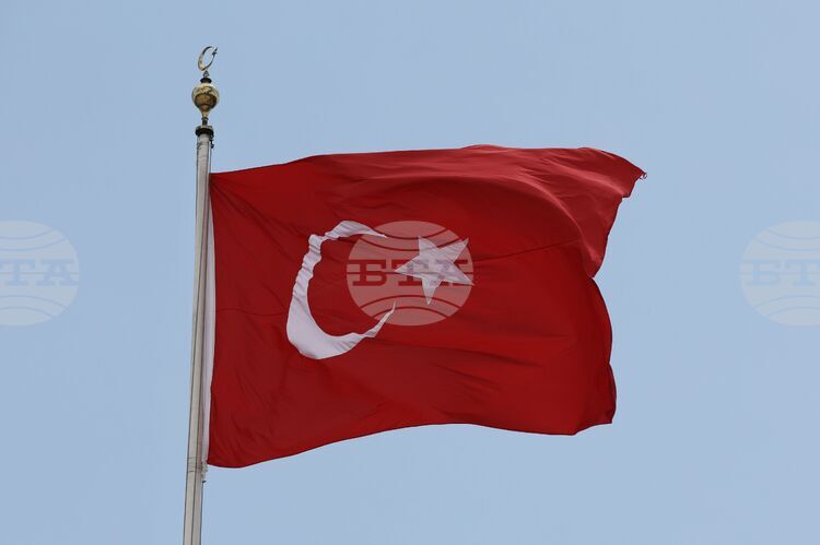 Turkish Opposition CHP Narrowly Leads AK Party in New Poll, Majority Support Imamoglu Trial Broadcast