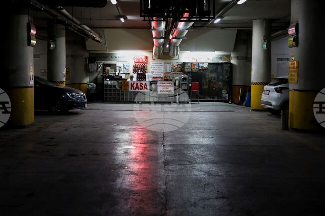 Цените за паркиране в Истанбул нарастват толкова много, че вече се конкурират с наемите на жилища, пишат турски медии 