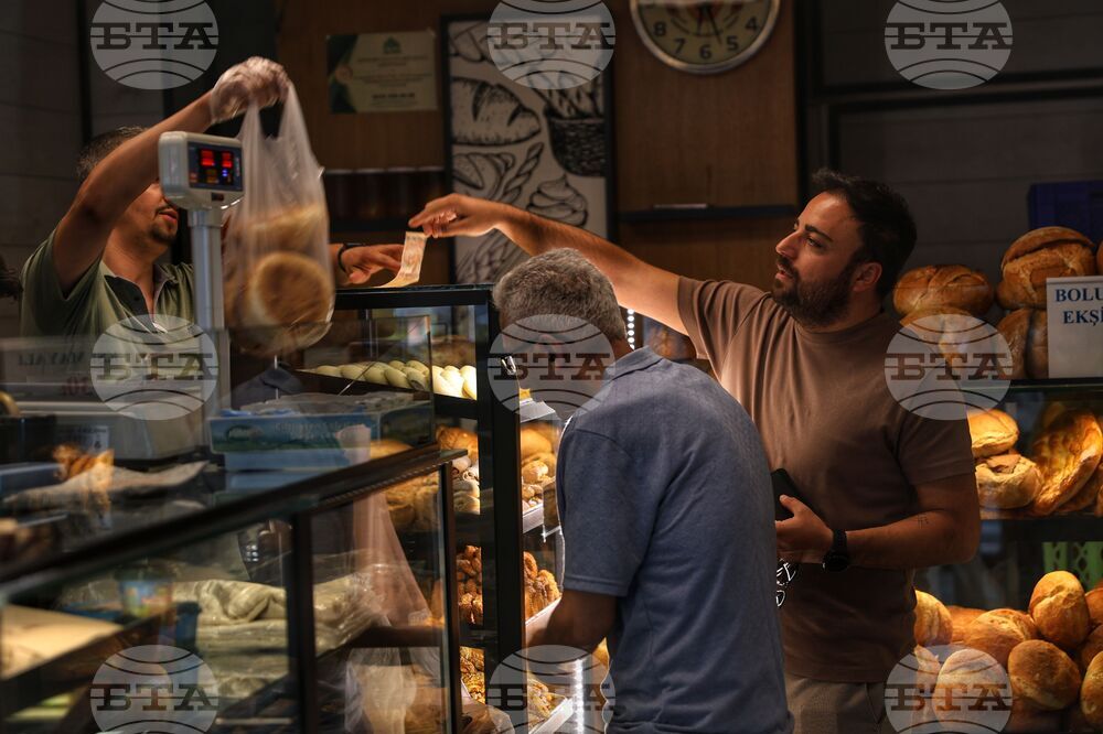 Инфлацията в Турция се забавя повече от очакваното през ноември, достигайки 31,07 процента на годишна база