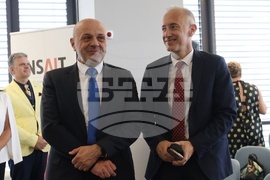 София Тех Парк - INSAIT - съвместна програма