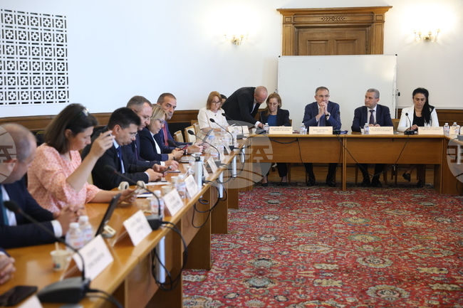 Народно събрание - Комисия по труда и социалната политика - заседание