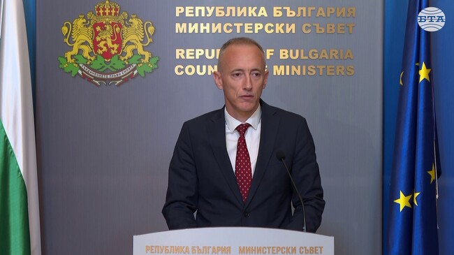 Правителството ще предостави 11,8 млн. лв. на 576 общински училища по Националната програма „България – образователни маршрути“