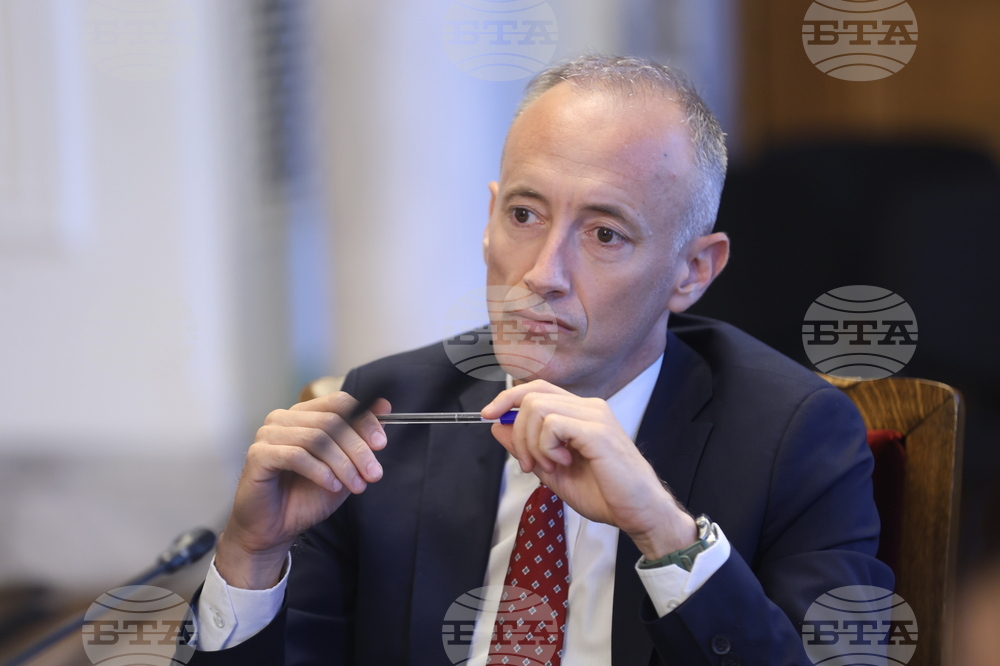 Темата за мандатността на директорите на училищата винаги е била една от най-дискусионните, каза министър Красимир Вълчев