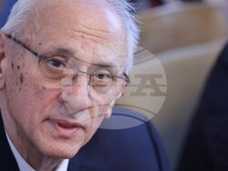 Парламент - кръгла маса - млади лекари - заплащане