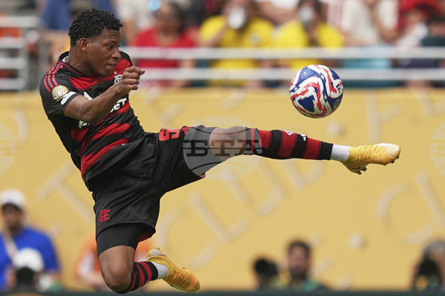 Фламенго надигра Флуминензе в дербито на Рио