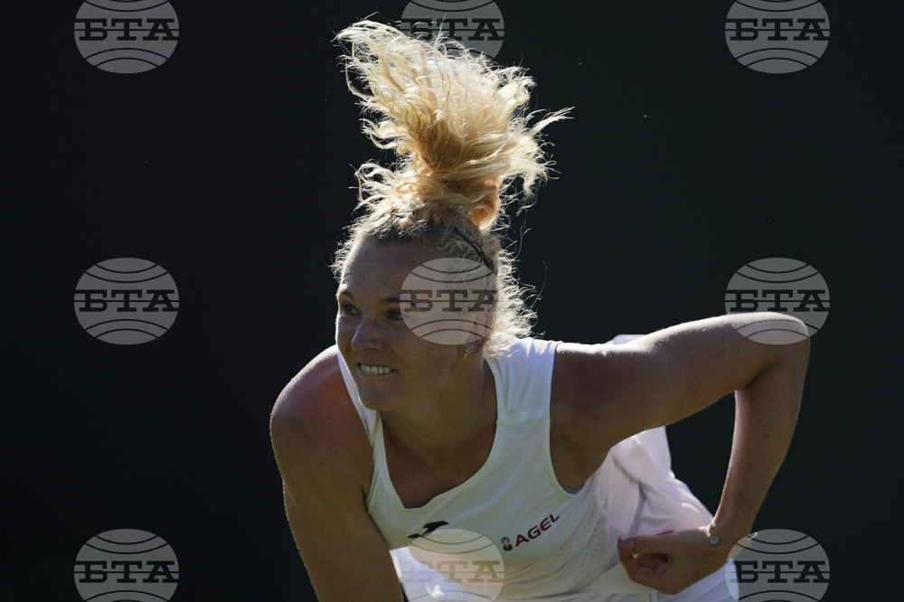 Катержина Синиакова грабна трофея на турнира по тенис във Варшава