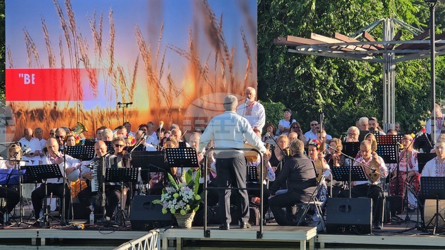 Добрич - „Добрич АРТ" - спектакъл