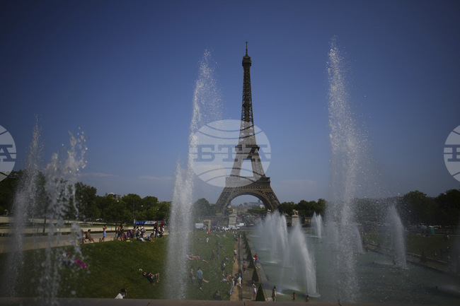 Европейските борсови индекси поеха надолу преди обед