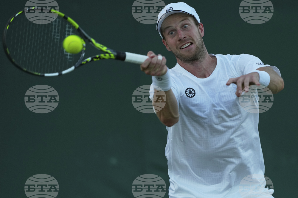 Нидерландецът Ботик ван де Зандсхулп се класира за финала на турнира по тенис в Уинстън-Сейлъм 