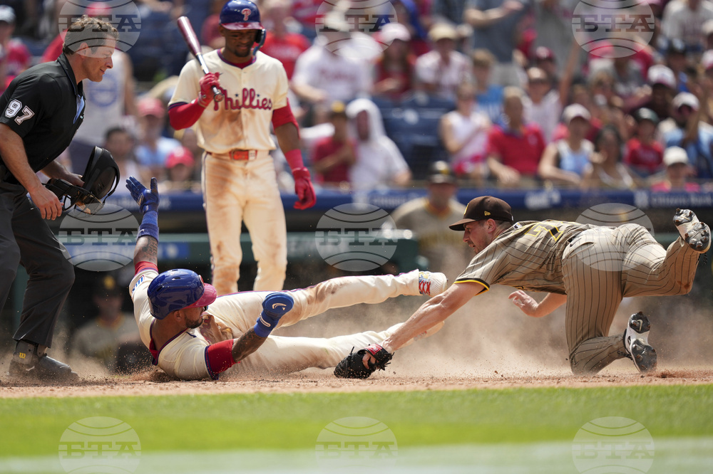 Padres Phillies Baseball