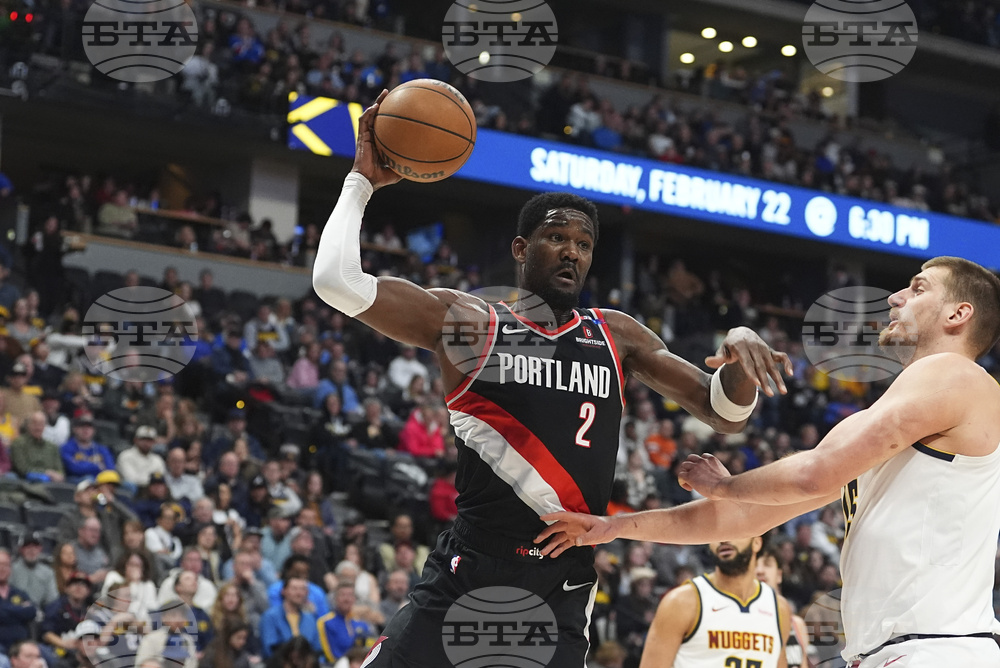 Lakers Ayton Basketball