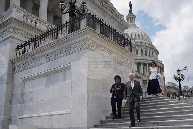 Камарата на представителите на Конгреса на САЩ прие законопроекта на президента Доналд Тръмп, предвиждащ големи данъчни съкращения и съкращения на разходите