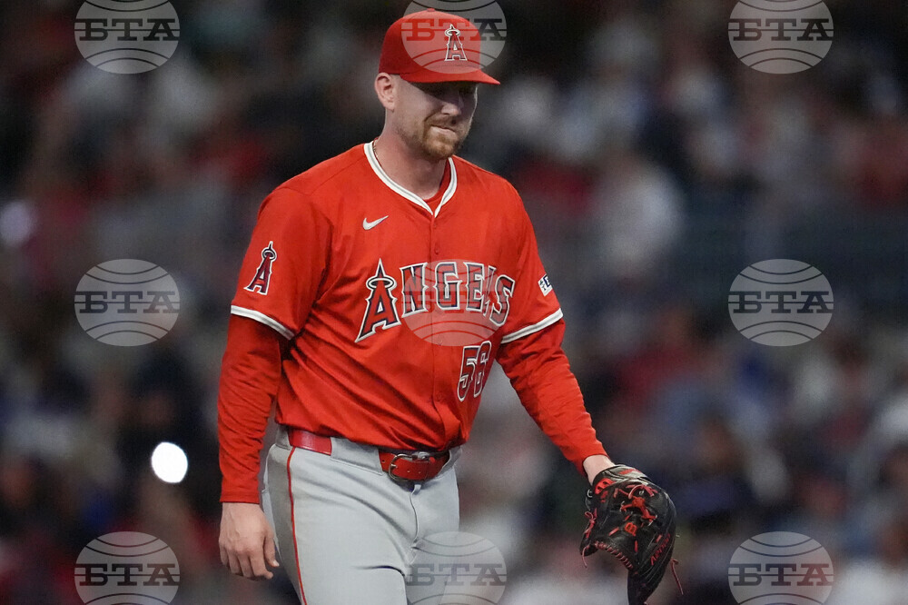 Angels Braves Baseball