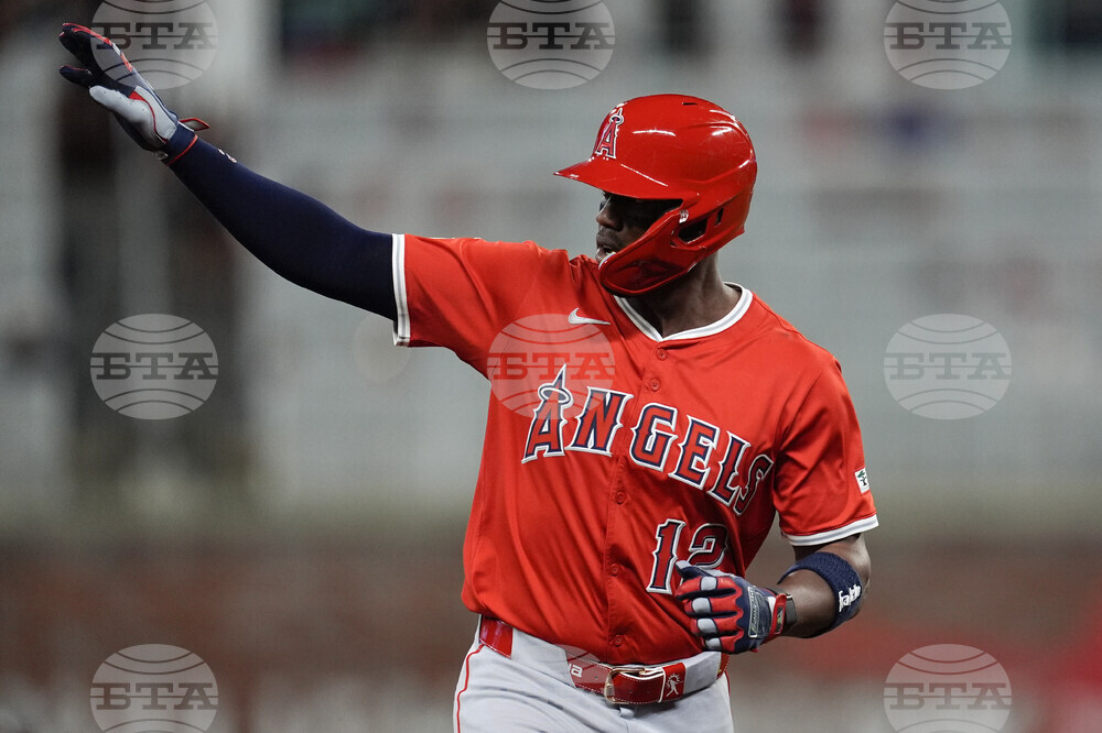 Angels Braves Baseball
