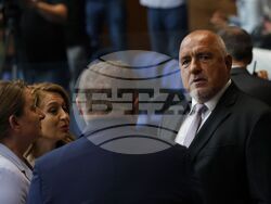 Парламент - вот на недоверие - дебати