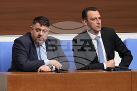 Парламент - вот на недоверие - дебати