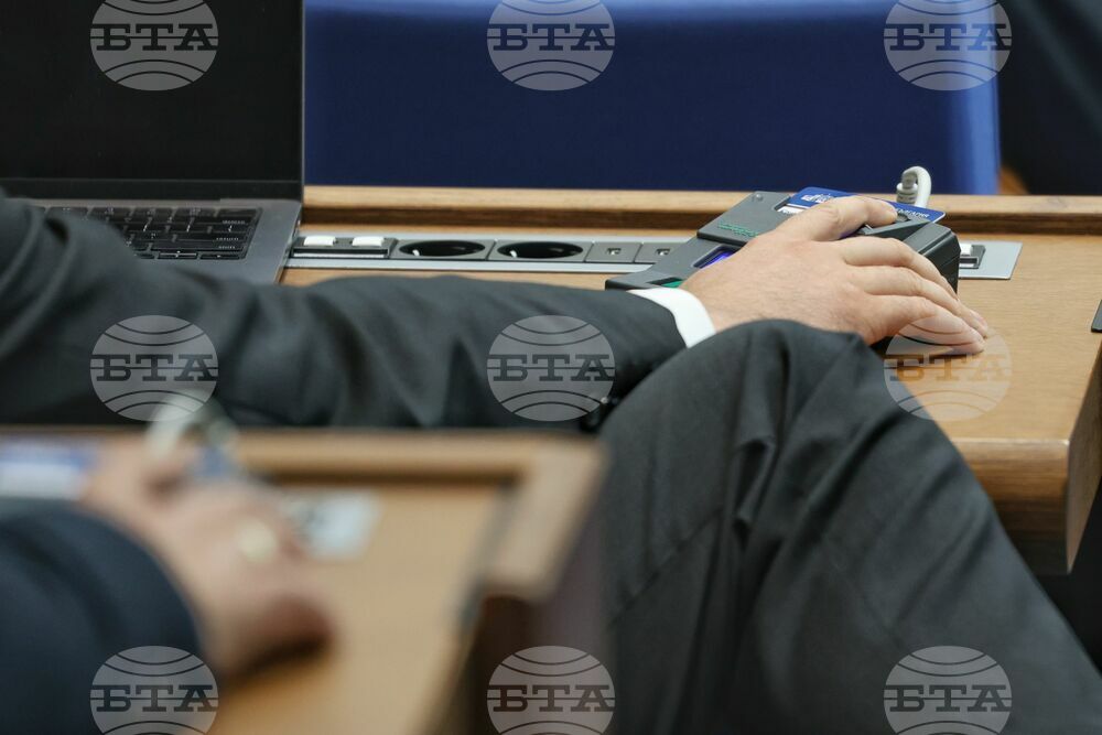 Парламент - вот на недоверие - дебати