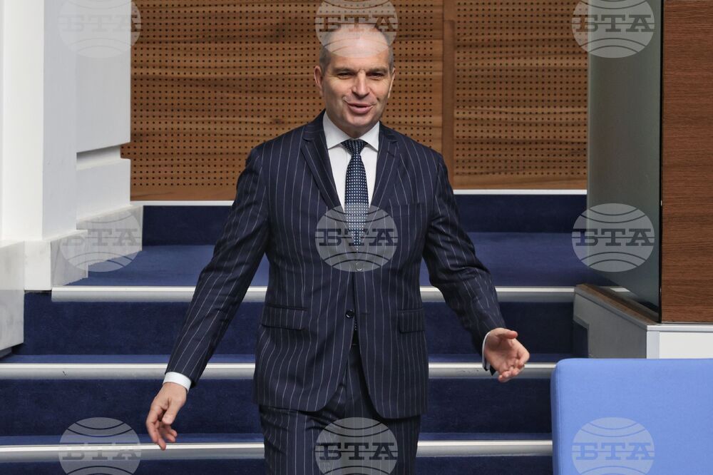 Парламент - вот на недоверие - дебати