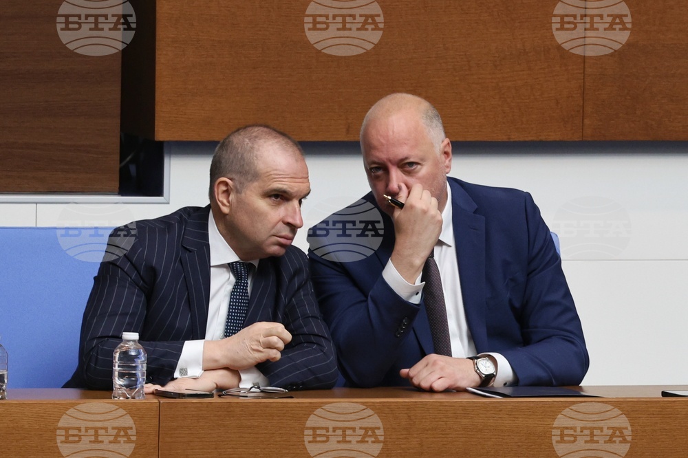 Парламент - вот на недоверие - дебати