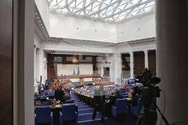 Парламент - вот на недоверие - дебати