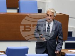 Парламент - вот на недоверие - дебати