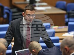 Парламент - вот на недоверие - дебати