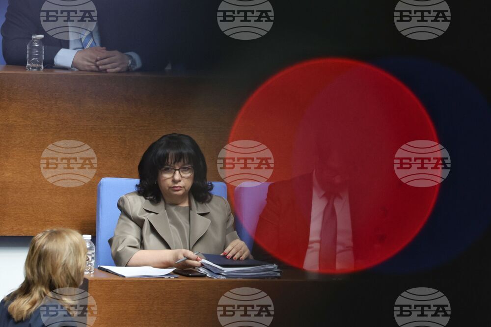 Парламент - вот на недоверие - дебати