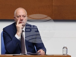 Парламент - вот на недоверие - дебати