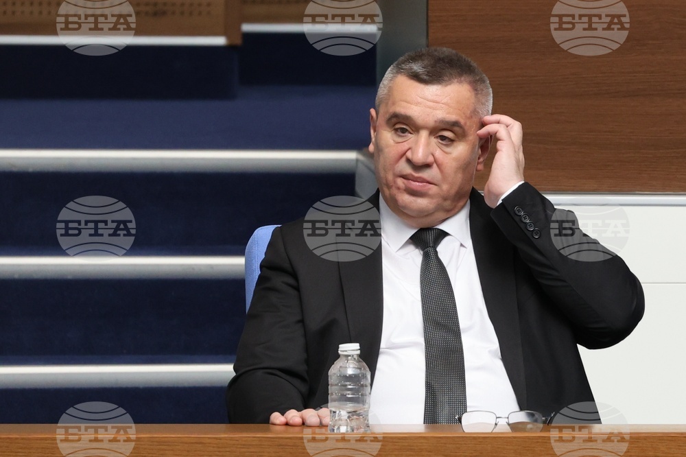 Парламент - вот на недоверие - дебати