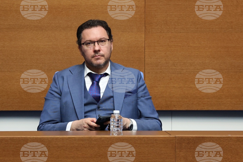 Парламент - вот на недоверие - дебати