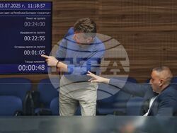 Парламент - вот на недоверие - дебати