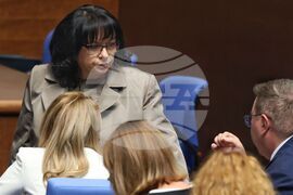 Парламент - вот на недоверие - дебати