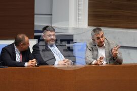 Парламент - вот на недоверие - дебати