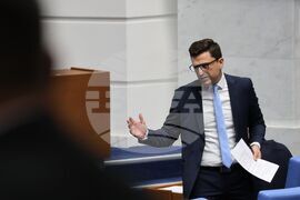 Парламент - вот на недоверие - дебати