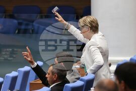 Парламент - вот на недоверие - дебати