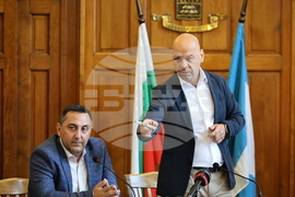 Пловдив - Кметът на Пловдив Костадин Димитров - пресконференция