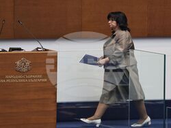 Парламент - вот на недоверие - дебати