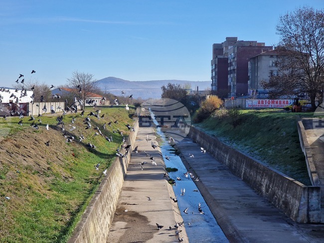 В Попово започна изпълнението на 10 договора за саниране на многофамилни жилищни сгради