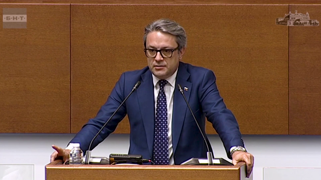 Трети вот на недоверие в рамките на шест месеца е диагноза не за правителството, а за опозицията, каза Тома Биков от ГЕРБ-СДС