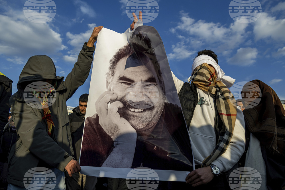 Делегация на турската прокюрдска партия ДЕМ днес ще посети лидера на ПКК Абдуллах Йоджалан в затвора